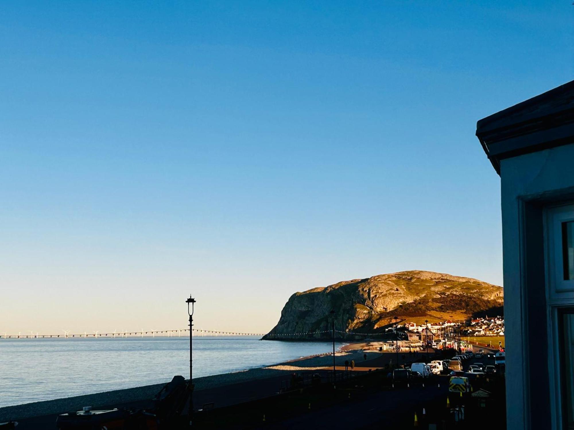 Hotel No5, Beachfront With Free Private Car Park Llandudno Exterior foto