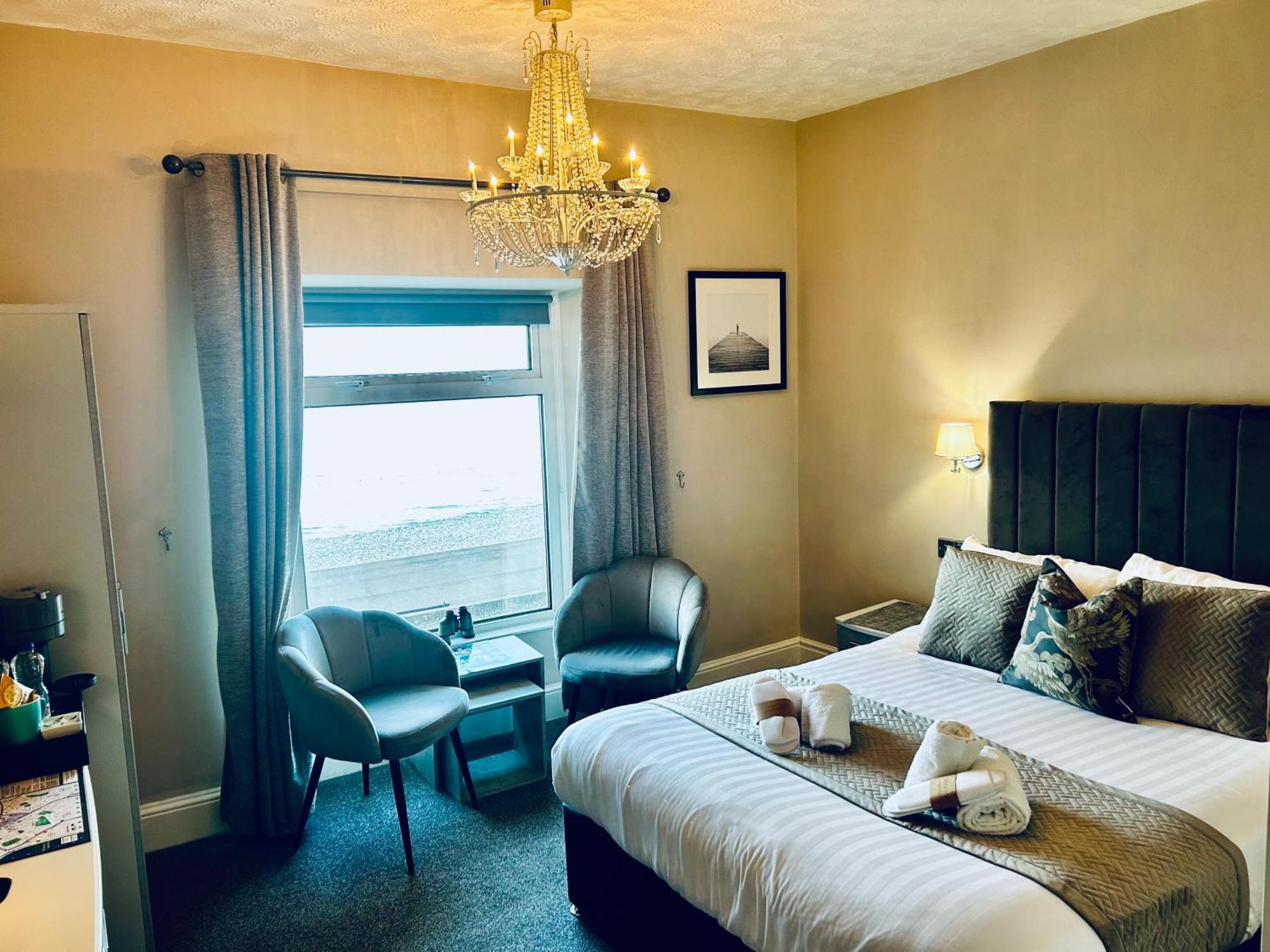 Hotel No5, Beachfront With Free Private Car Park Llandudno Exterior foto