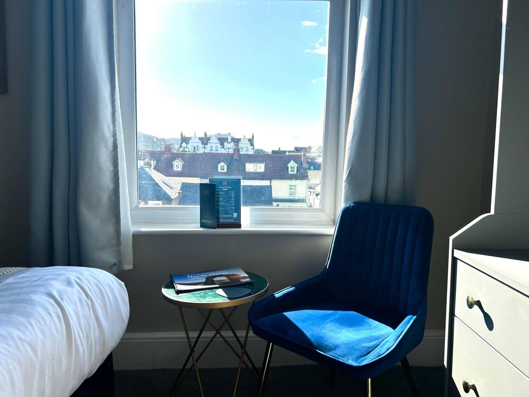 Hotel No5, Beachfront With Free Private Car Park Llandudno Exterior foto